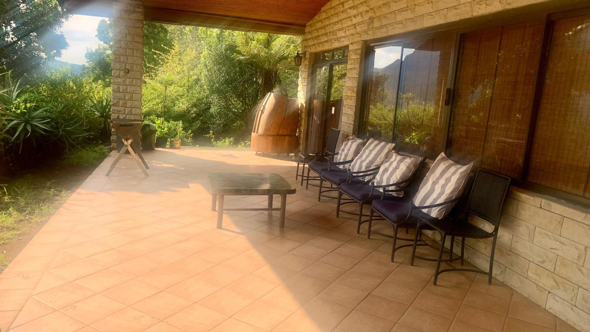 Villa Emafweni Champagne Valley Esterno foto